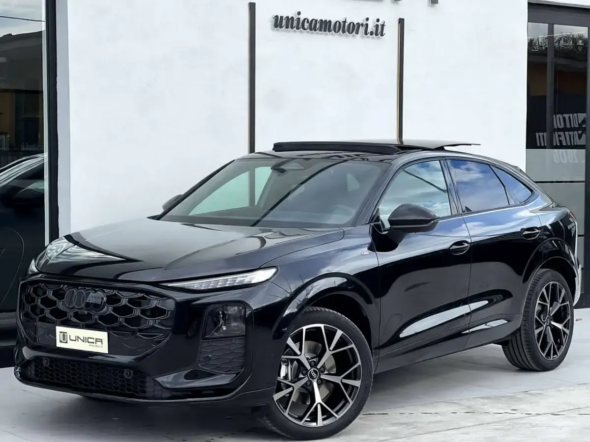 Nuova Audi Q3 Sportback S-Line 150 CV (110 kW) 2026 Nero mythos SUV