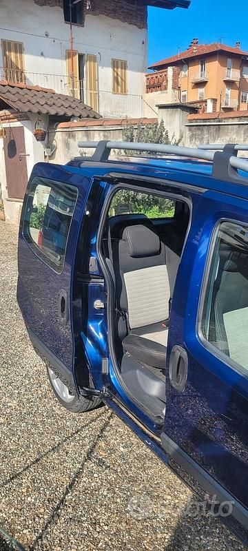 Usata Fiat Qubo Trekking 75 CV (55 kW) 2010 Blu Monovolume