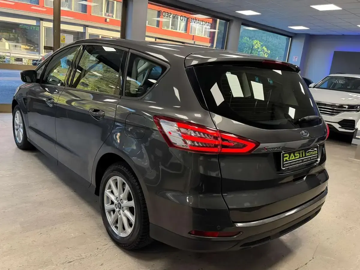 Usata Ford S-MAX Vignale 150 CV (110 kW) 2018 Grigio Monovolume