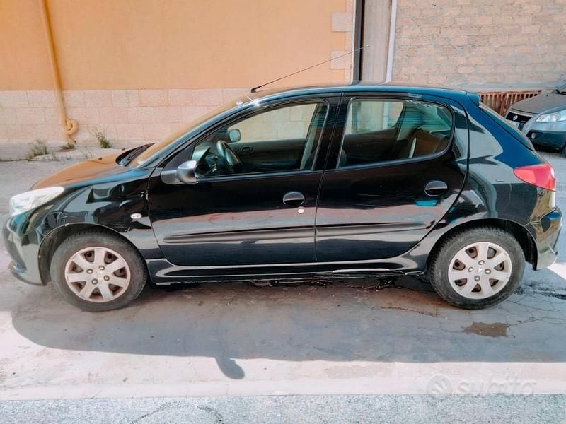 Usata Peugeot 206+ 2011 Nero Utilitaria