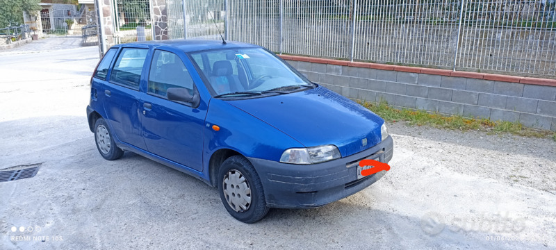 Usato 1997 Fiat Punto 1.1 Benzin 54 CV (600 €)
