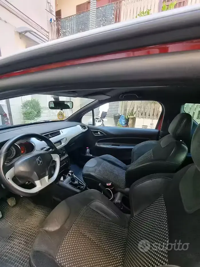 Usata Citroën DS3 68 CV (50 kW) 2011 Rosso Utilitaria