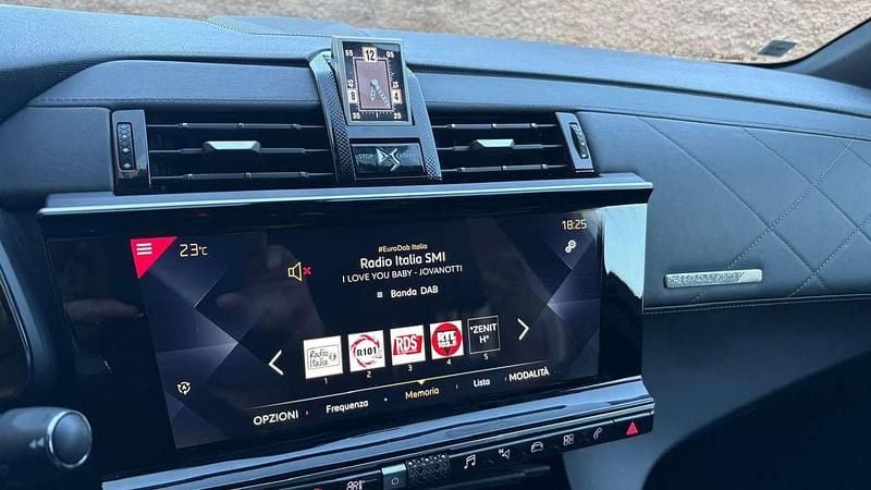 Usata DS Automobiles DS7 Crossback Grand Chic 180 CV (132 kW) 2019 Argento SUV