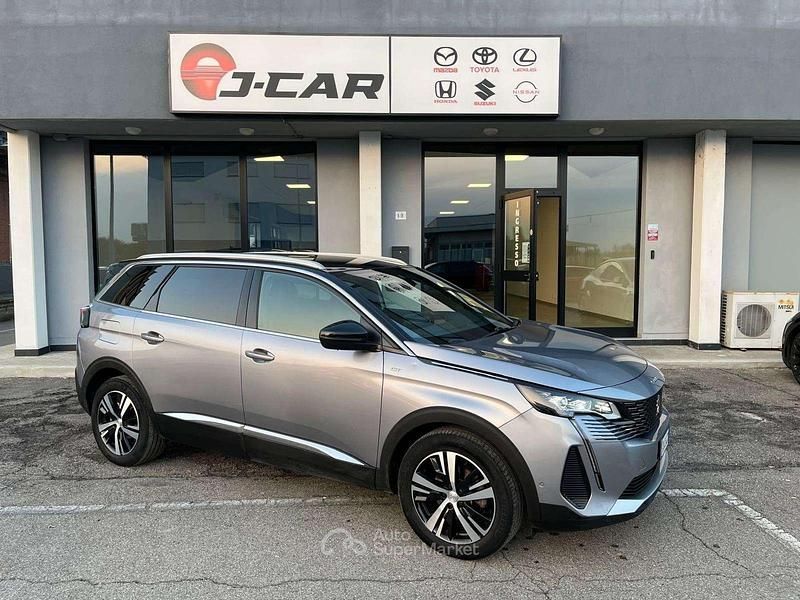 Grigio medio met Usata 2023 Peugeot 5008 GT SUV | 24.900 € (Buon prezzo) - Immagine 1/4