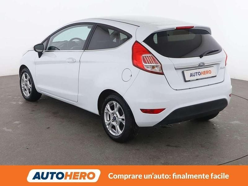Usata Ford Fiesta Titanium 75 CV (55 kW) 2017 Bianco Utilitaria