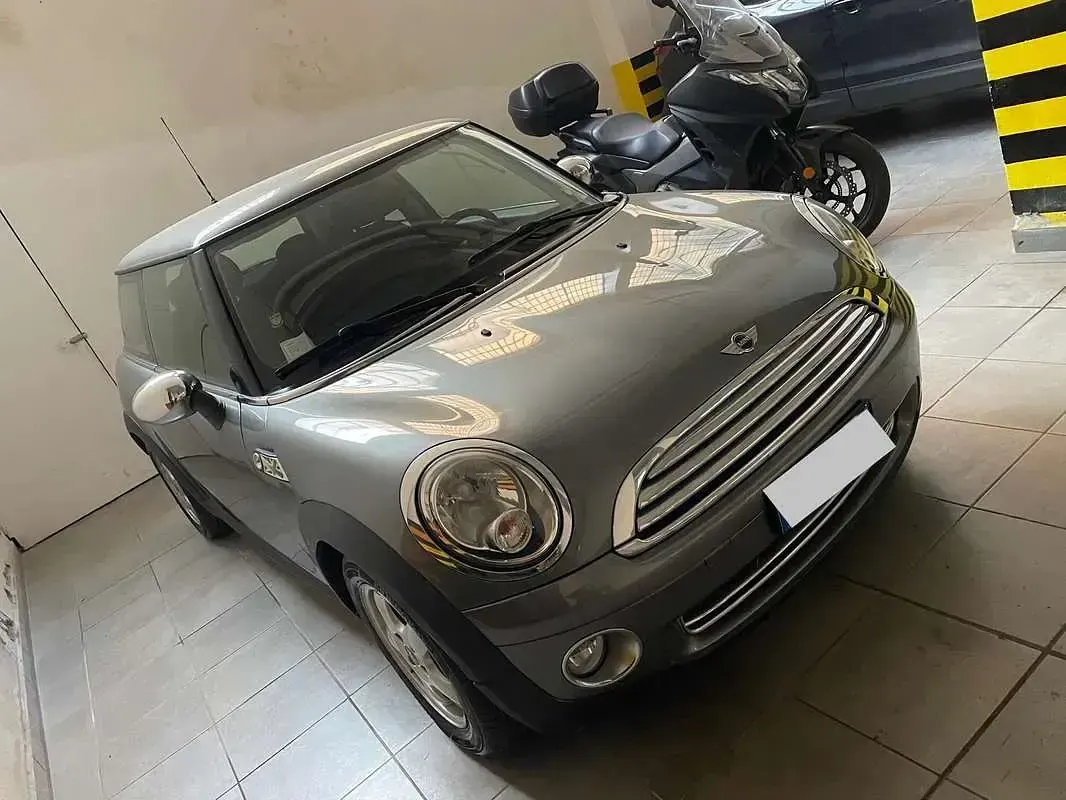 Usata Mini ONE 75 CV (55 kW) 2010 Grigio Utilitaria