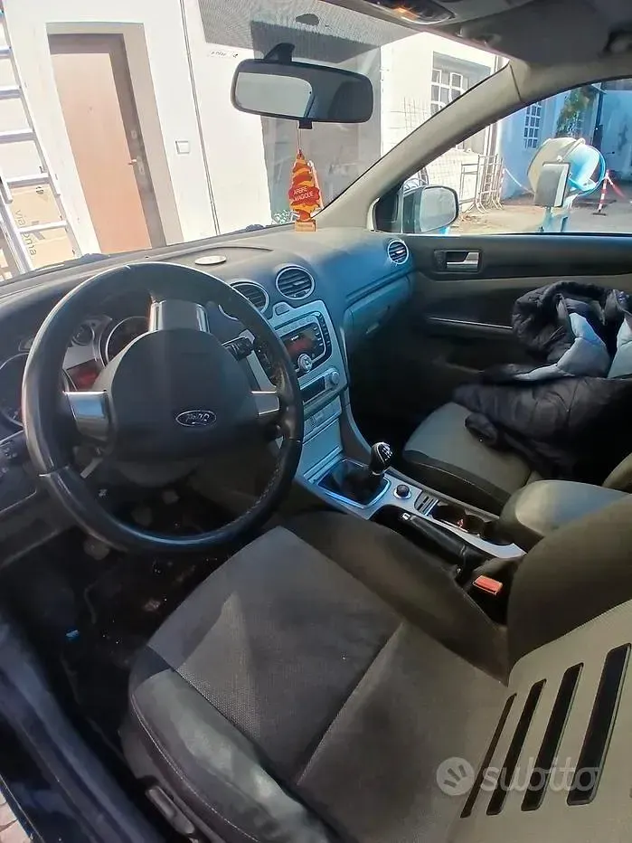 Usata Ford Focus 109 CV (80 kW) 2010 Nero Berlina