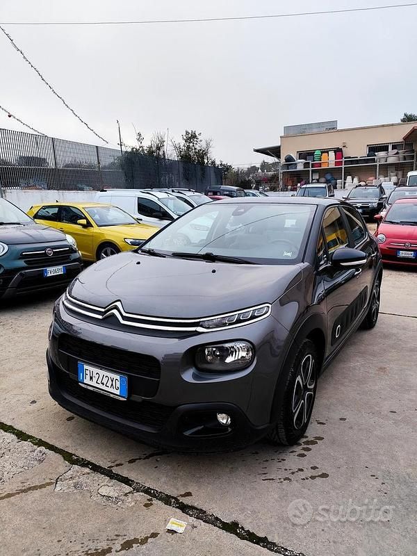 Usata Citroën C3 Shine 101 CV (74 kW) 2019 Grigio Berlina