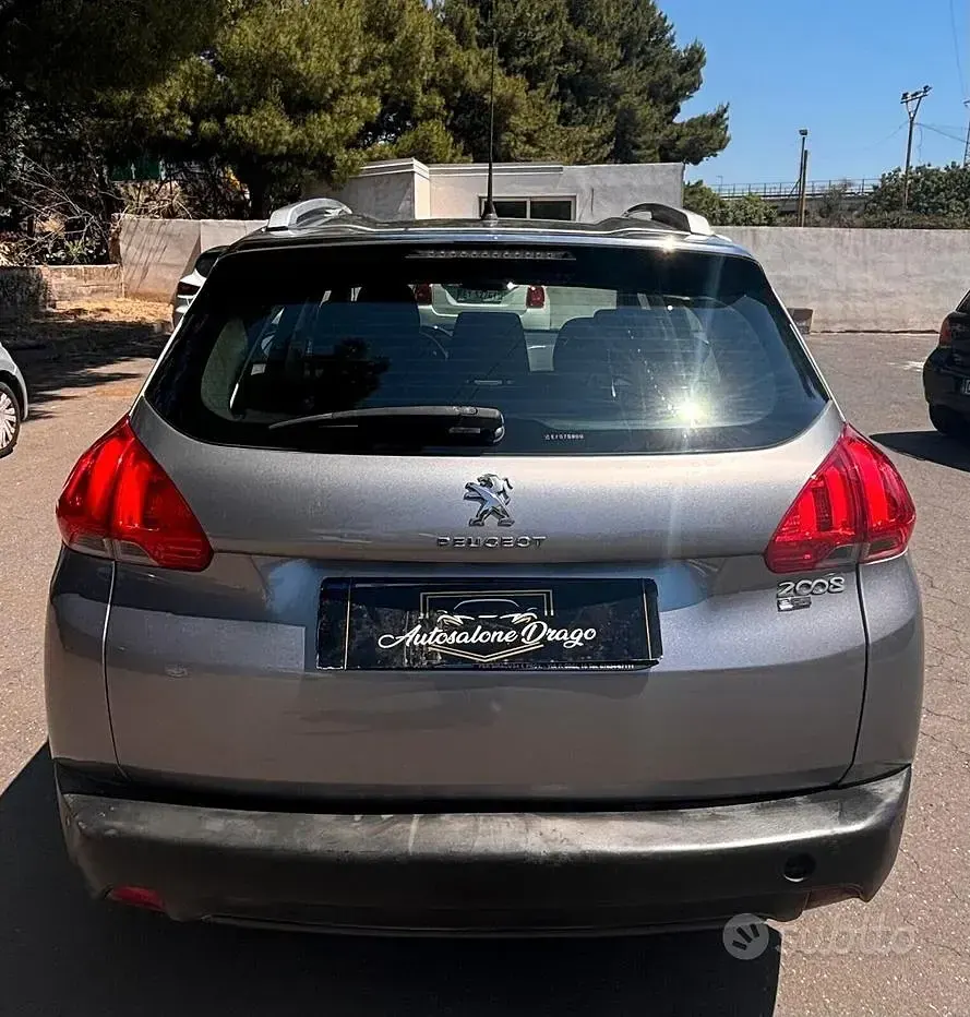 Usata Peugeot 2008 Active 92 CV (67 kW) 2014 Grigio SUV