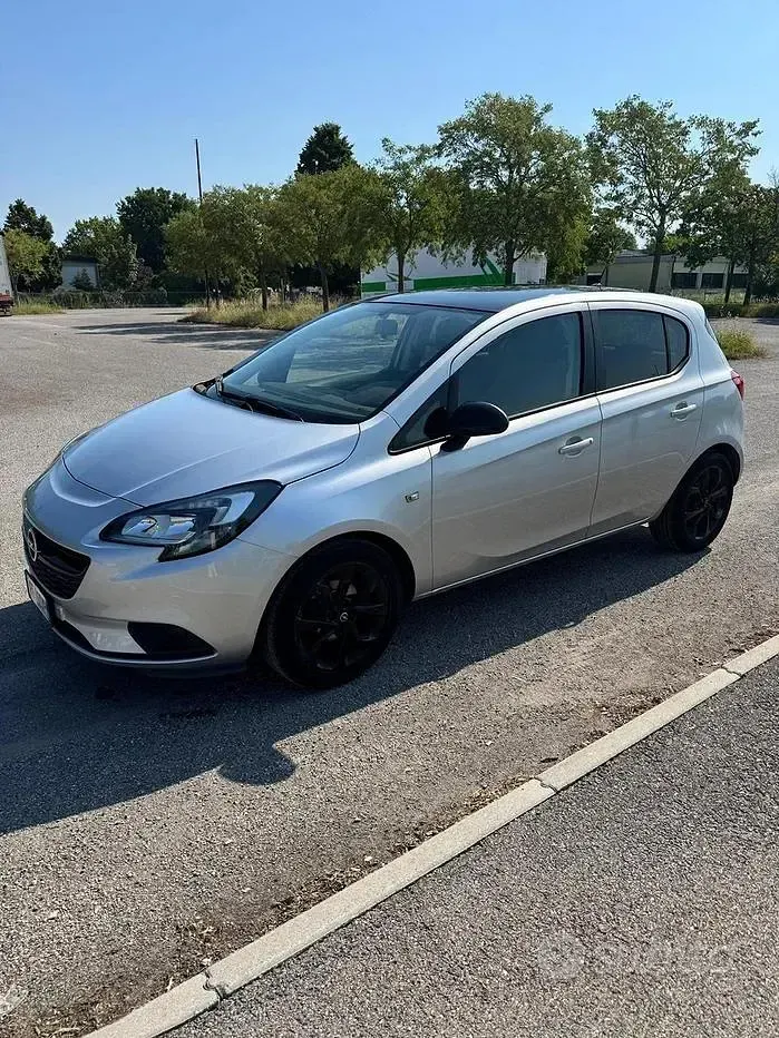 Usata Opel Corsa 90 CV (66 kW) 2016 Grigio Utilitaria