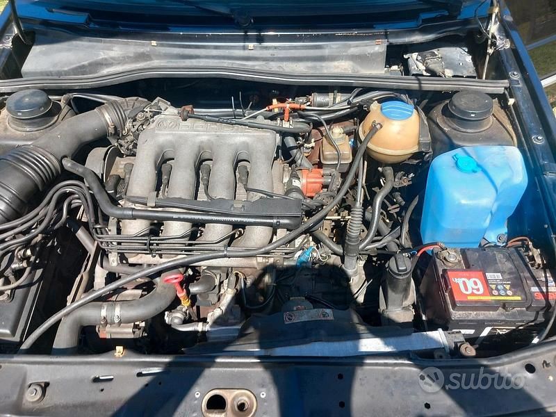 Begagnad VW Golf II GTI 136 HK (100 kW) 1991 Svart Halvkombi
