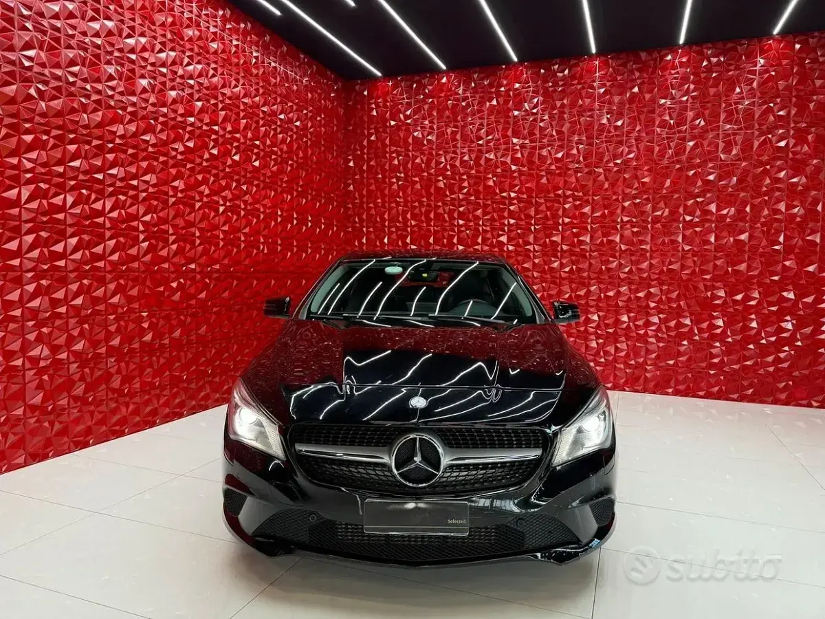 Usata Mercedes CLA200 Executive 136 CV (100 kW) 2015 Nero Coupé