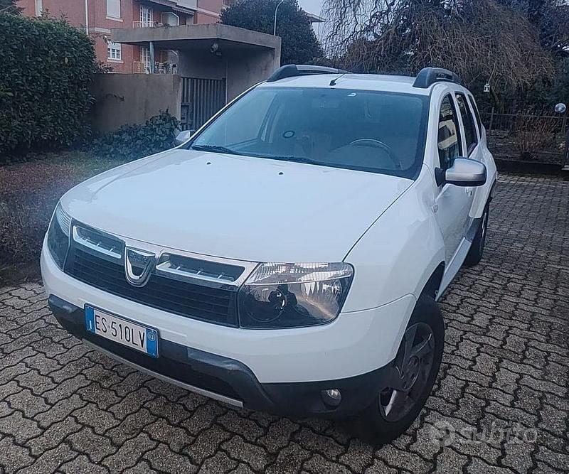Usata Dacia Duster Lauréate 110 CV (80 kW) 2013 Bianco SUV