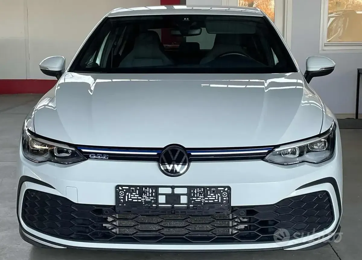 Usata VW Golf VIII GTE 150 CV (110 kW) 2021 Bianco Berlina