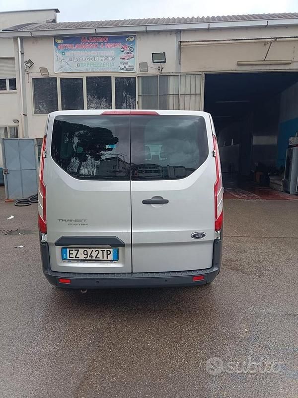 Usata Ford Transit Custom 2015 Grigio Monovolume