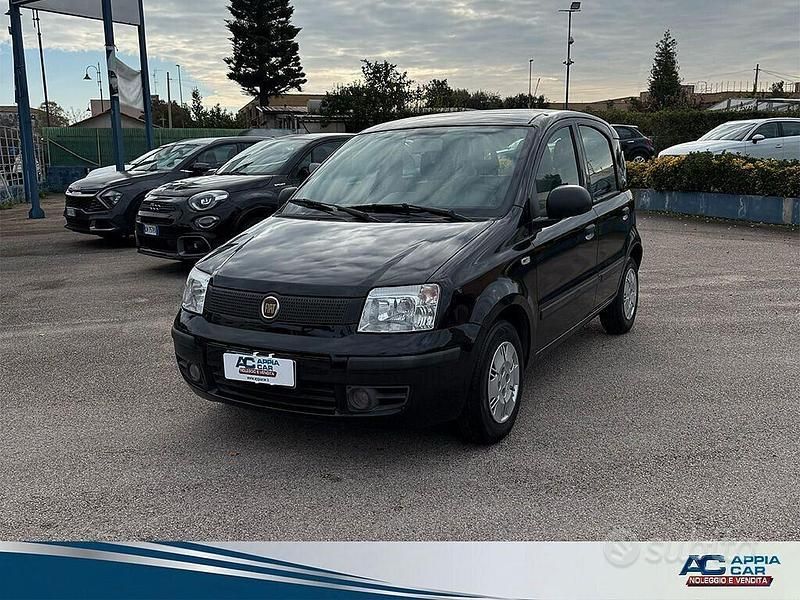 Nero Usata 2011 Fiat Panda Dynamic Tre volumi | 5500 € (Buon prezzo) - Immagine 1/4