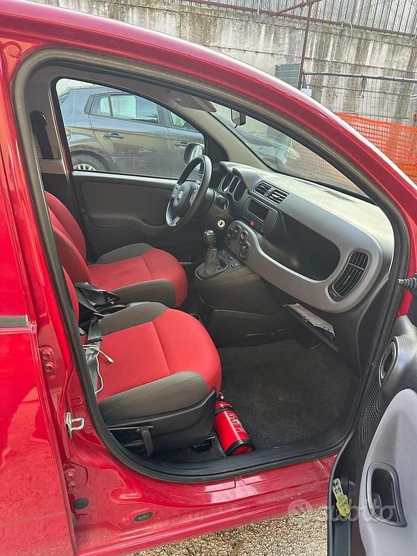 Usata Fiat Panda Pop 80 CV (58 kW) 2015 Rosso Utilitaria