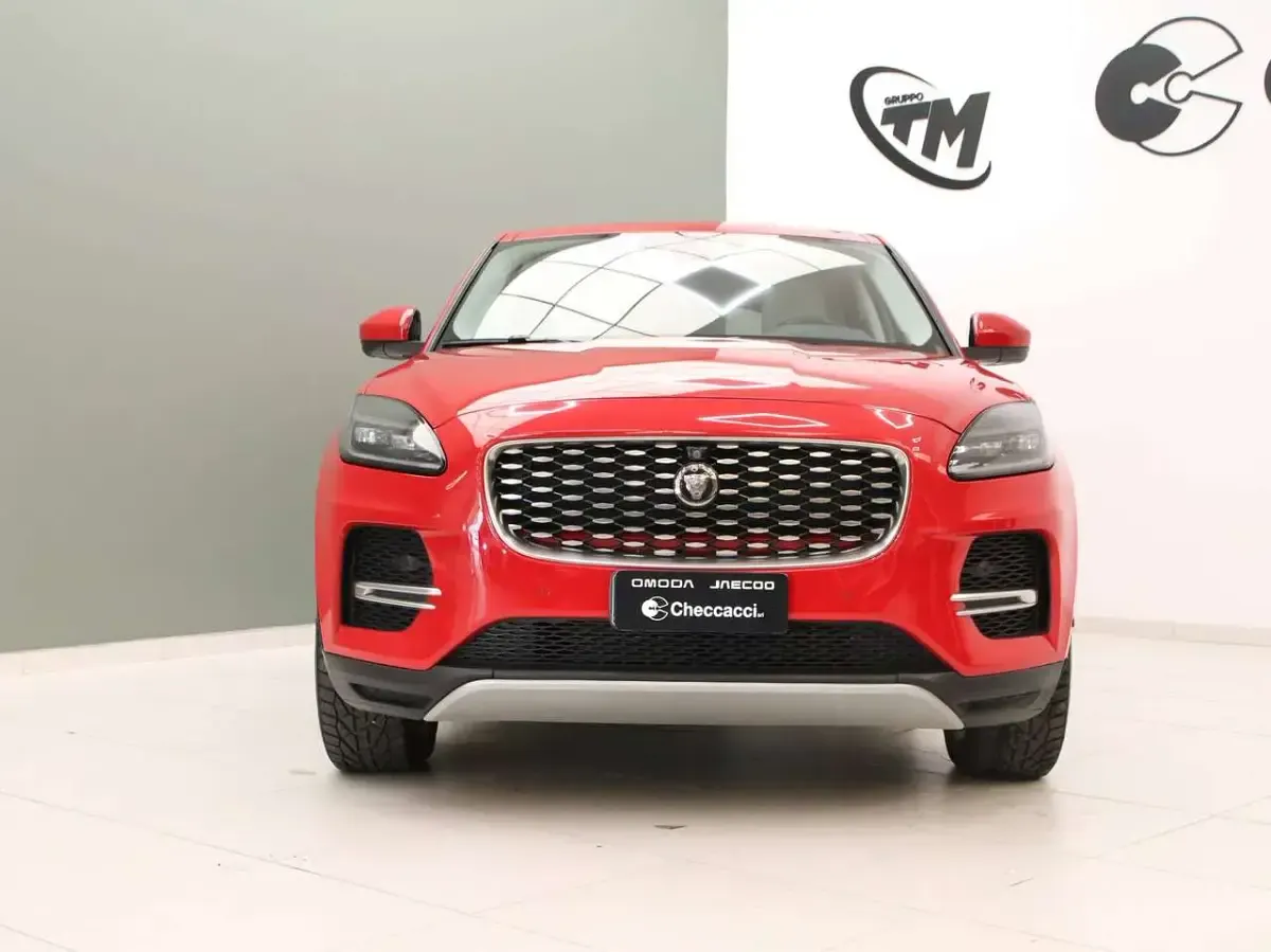 Usata Jaguar E-Pace R-Dynamic 204 CV (150 kW) 2021 Rosso SUV