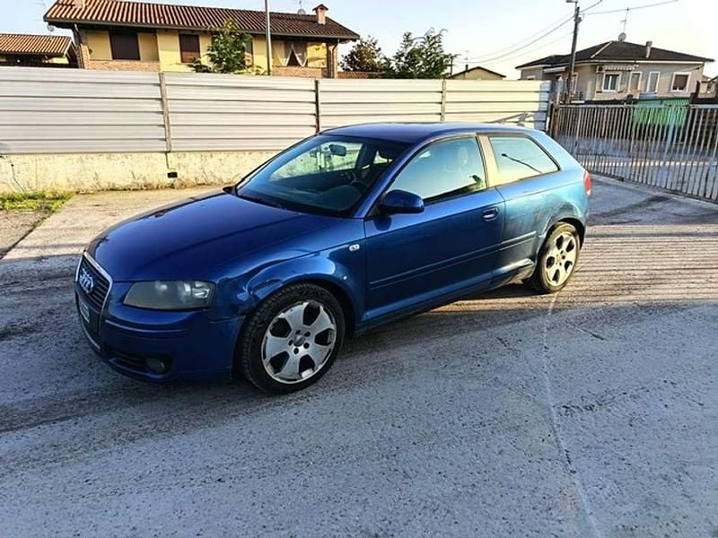 Usata Audi A3 Ambition 116 CV (85 kW) 2005 Blu/azzurro Utilitaria