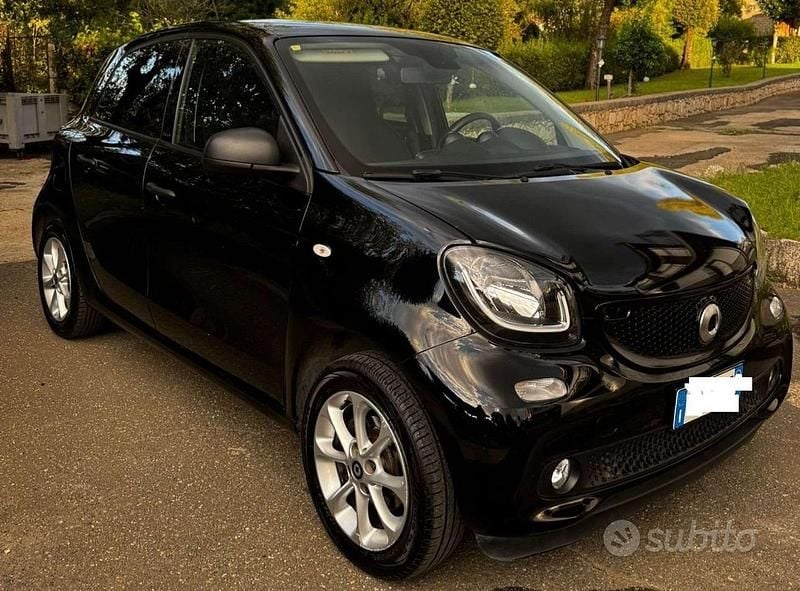 Usata Smart ForFour Passion 71 CV (52 kW) 2020 Nero Utilitaria