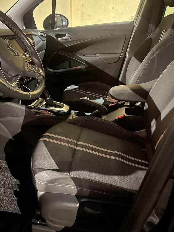 Usata Opel Crossland X Elegance 131 CV (96 kW) 2023 Karbon black mtz SUV