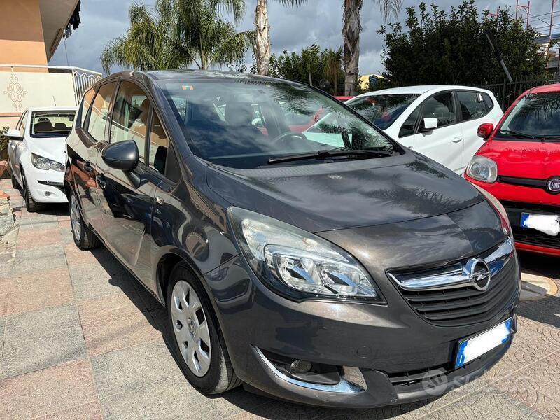 Usato 2014 Opel Meriva 1.2 Diesel 95 CV (3.800 €)