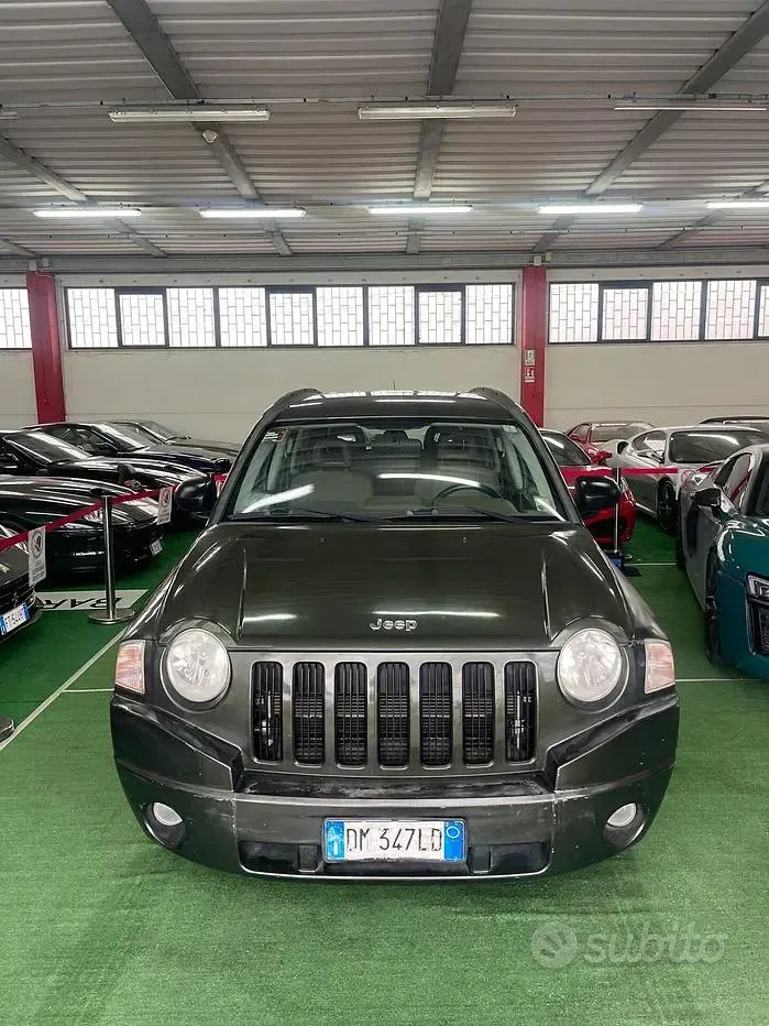 Usata Jeep Compass 140 CV (102 kW) 2008 Verde SUV