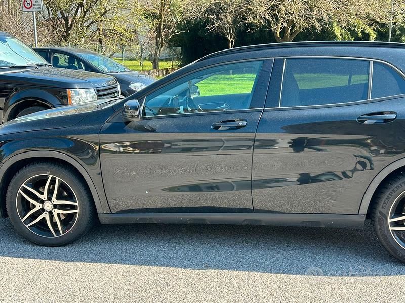 Usata Mercedes GLA200 2015 Nero SUV