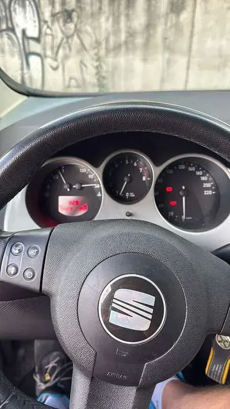 Usata Seat Altea 116 CV (85 kW) 2004 Blu/azzurro Monovolume
