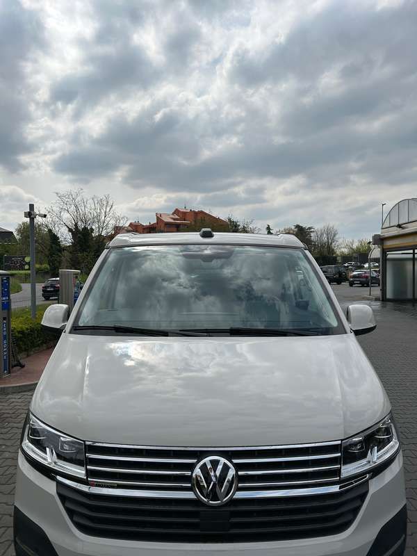 Beige Usata 2022 VW T6.1 California Furgone | 58.000 € (Super prezzo) - Immagine 1/4