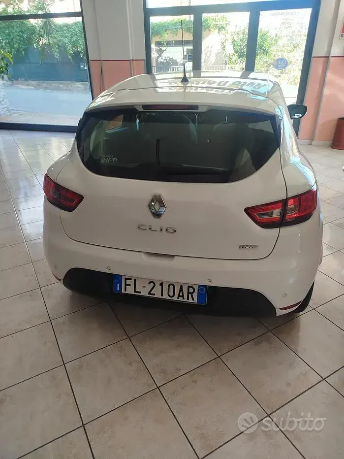 Usata Renault Clio IV Zen 90 CV (66 kW) 2017 Berlina