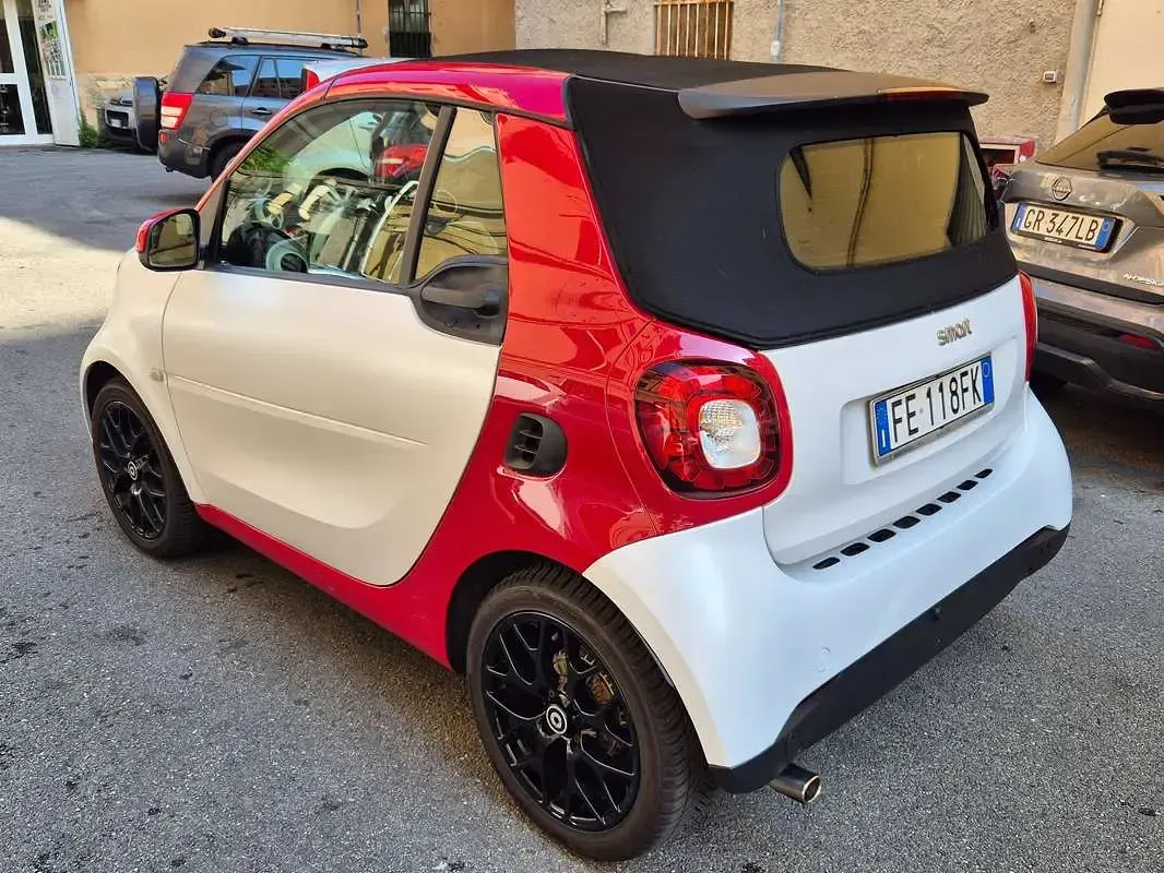 Usata Smart ForTwo Cabrio Passion 90 CV (66 kW) 2016 Bianco Cabrio