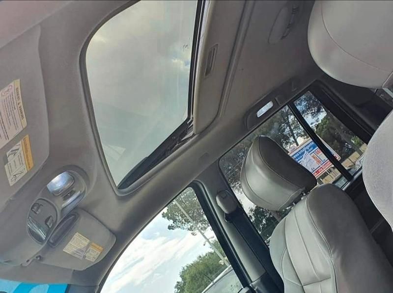 Usata Jeep Grand Cherokee Overland 163 CV (119 kW) 2004 Argento SUV