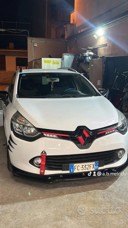 Bianco Usata 2016 Renault Clio GrandTour Station wagon | 5000 € (Super prezzo) - Immagine 1/1