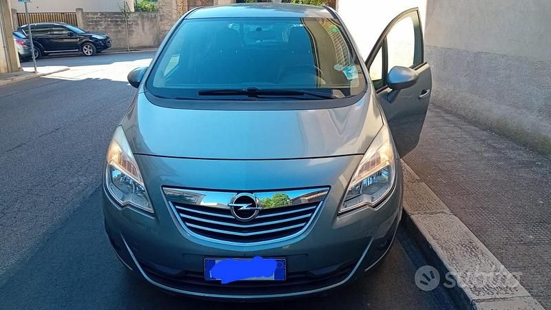 Usata Opel Meriva 2010 Grigio Monovolume