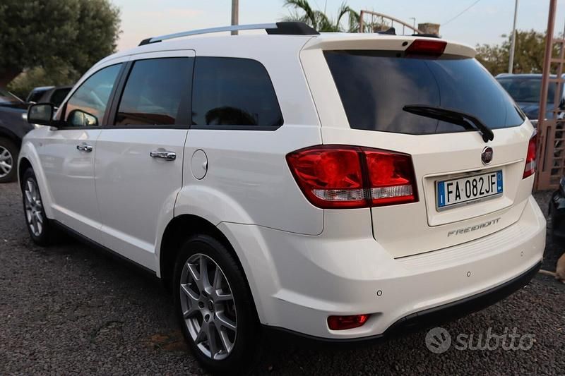 Usata Fiat Freemont Cross 140 CV (102 kW) 2015 Bianco SUV
