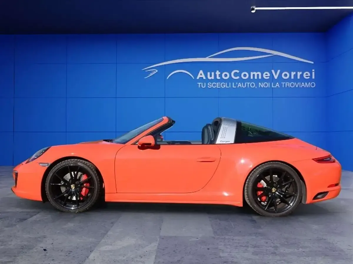 Usata Porsche 911 Targa 4S 420 CV (308 kW) 2016 Arancione Cabrio
