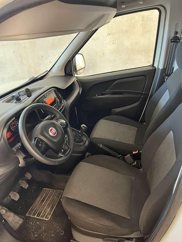 Usata Fiat Doblò 120 CV (88 kW) 2018 Bianco Monovolume