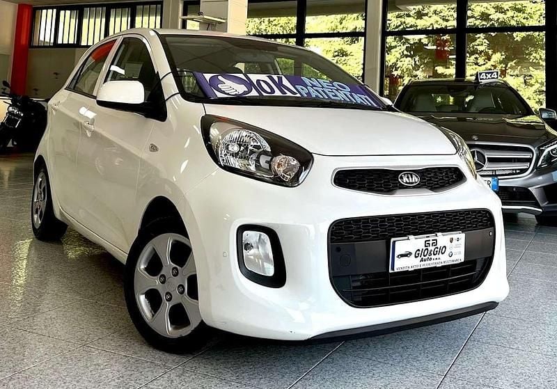 Usata Kia Picanto Active 65 CV (47 kW) 2016 Bianco Utilitaria