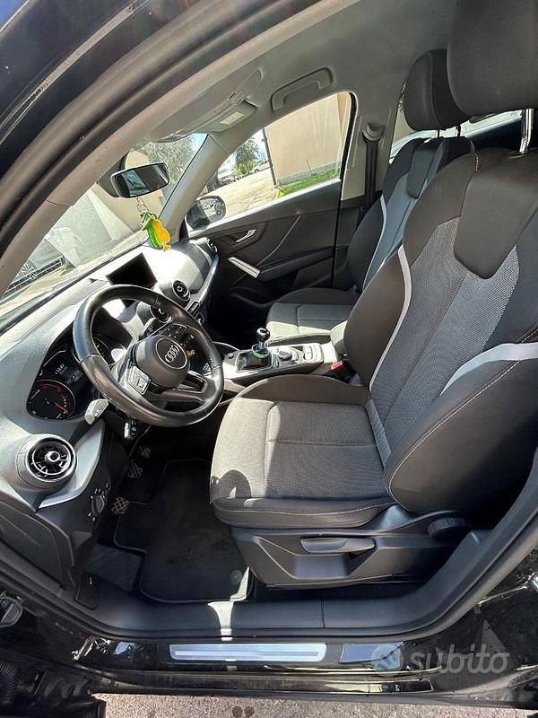 Usata Audi Q2 Admired 116 CV (85 kW) 2019 Nero SUV