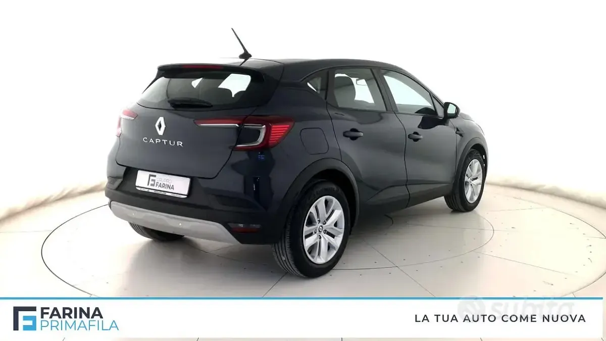 Käytetty Renault Captur Zen 101 HP (74 kW) 2021 Sininen Katumaasturi