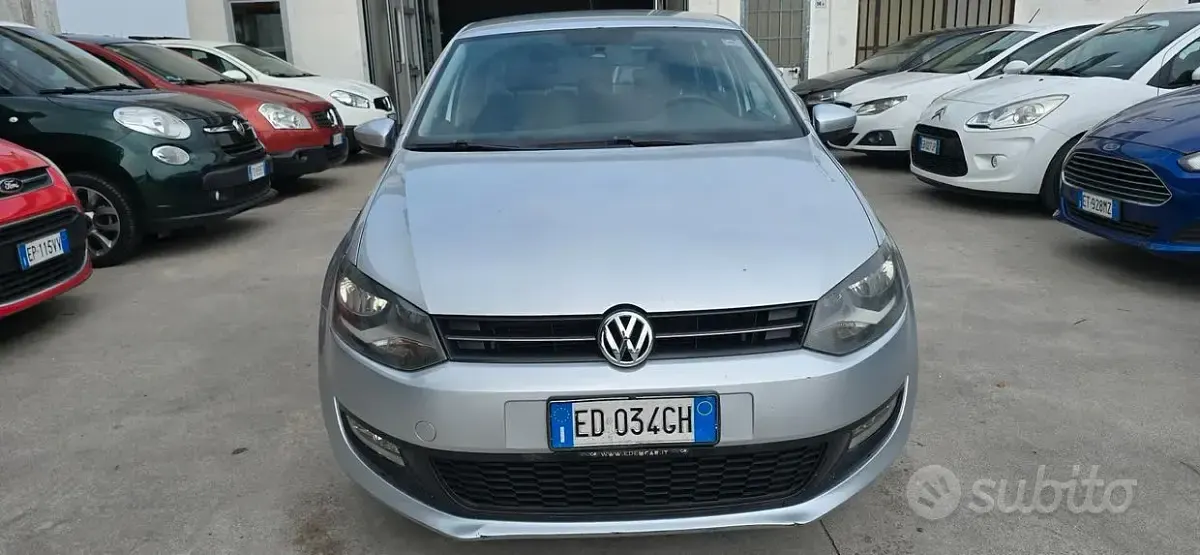 Usata VW Polo Highline 90 CV (66 kW) 2010 Grigio Utilitaria