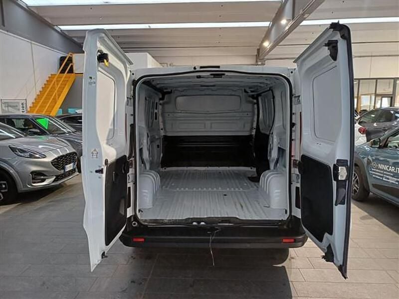 Usata Renault Trafic 150 CV (110 kW) 2023 Bianco Monovolume