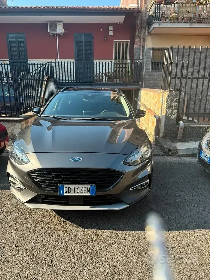 Usata Ford Focus Active 125 CV (91 kW) 2020 Grigio Berlina