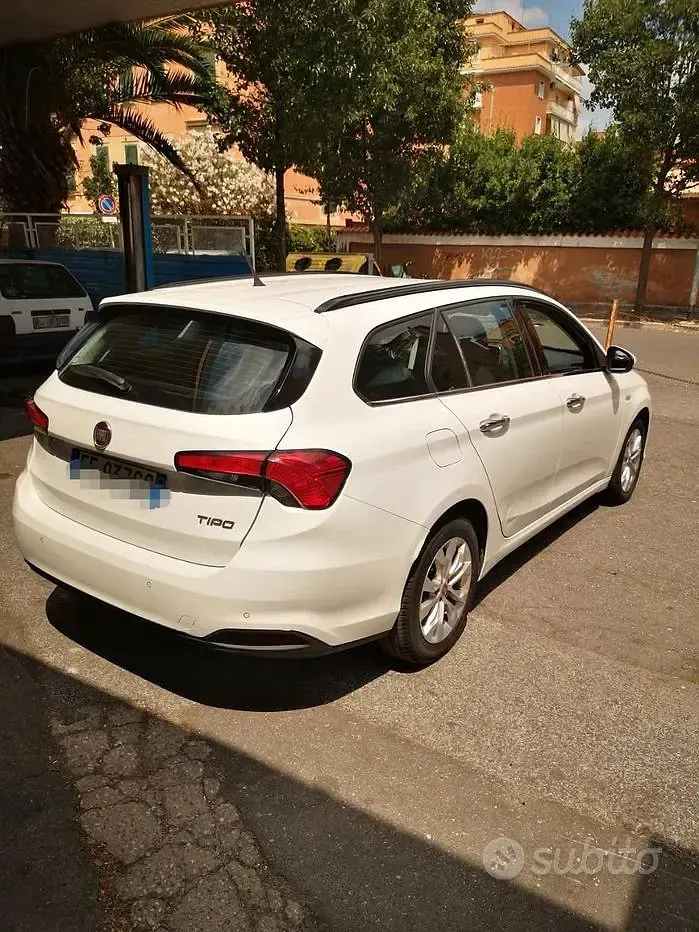 Usata Fiat Tipo 120 CV (88 kW) 2016 Bianco Station wagon