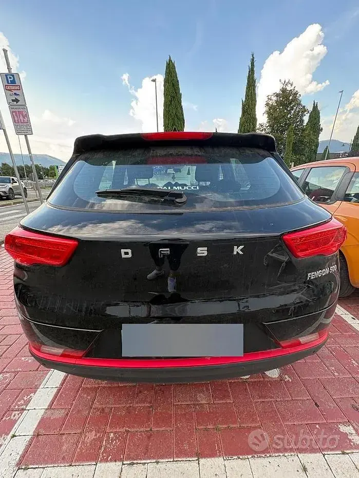 Usata DFSK 500 106 CV (77 kW) 2024 Nero SUV