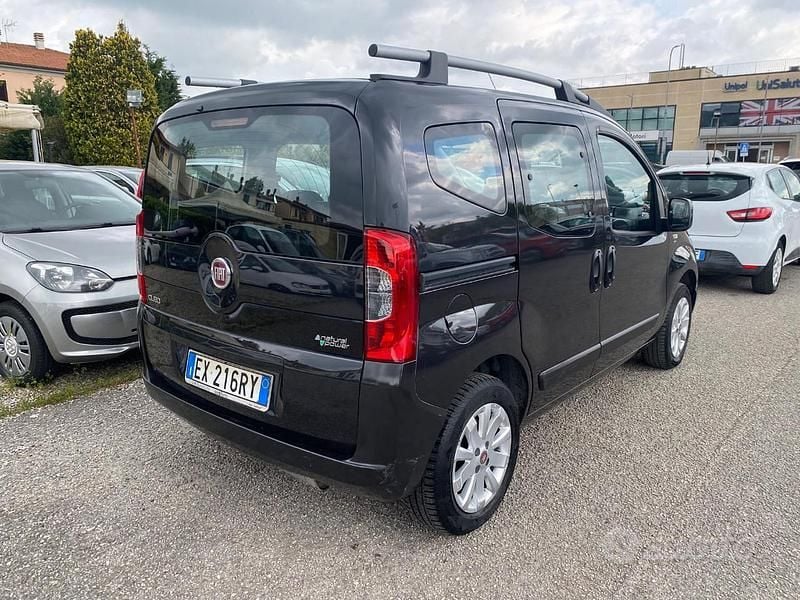 Käytetty Fiat Qubo Dynamic 77 HP (56 kW) 2014 Musta Tila-auto