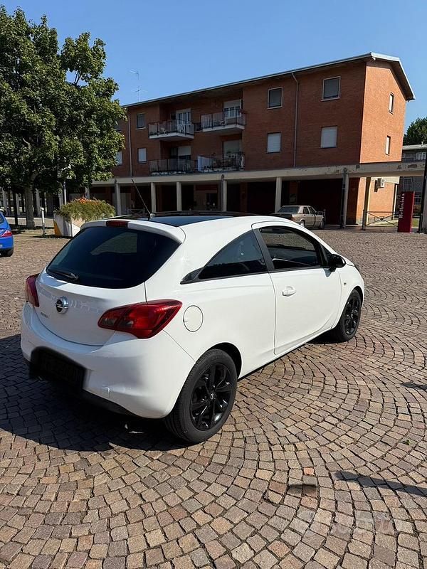 Usata Opel Corsa 2016 Bianco Utilitaria