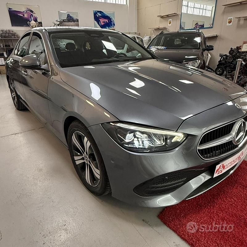 Grigio Usata 2023 Mercedes C200 Tre volumi | 28.000 € (Super prezzo) - Immagine 1/4