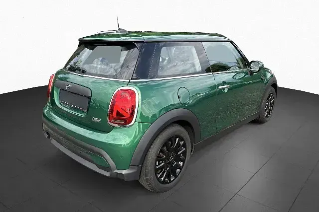 Usata Mini ONE Classic 75 CV (55 kW) 2022 British racing green metal Utilitaria